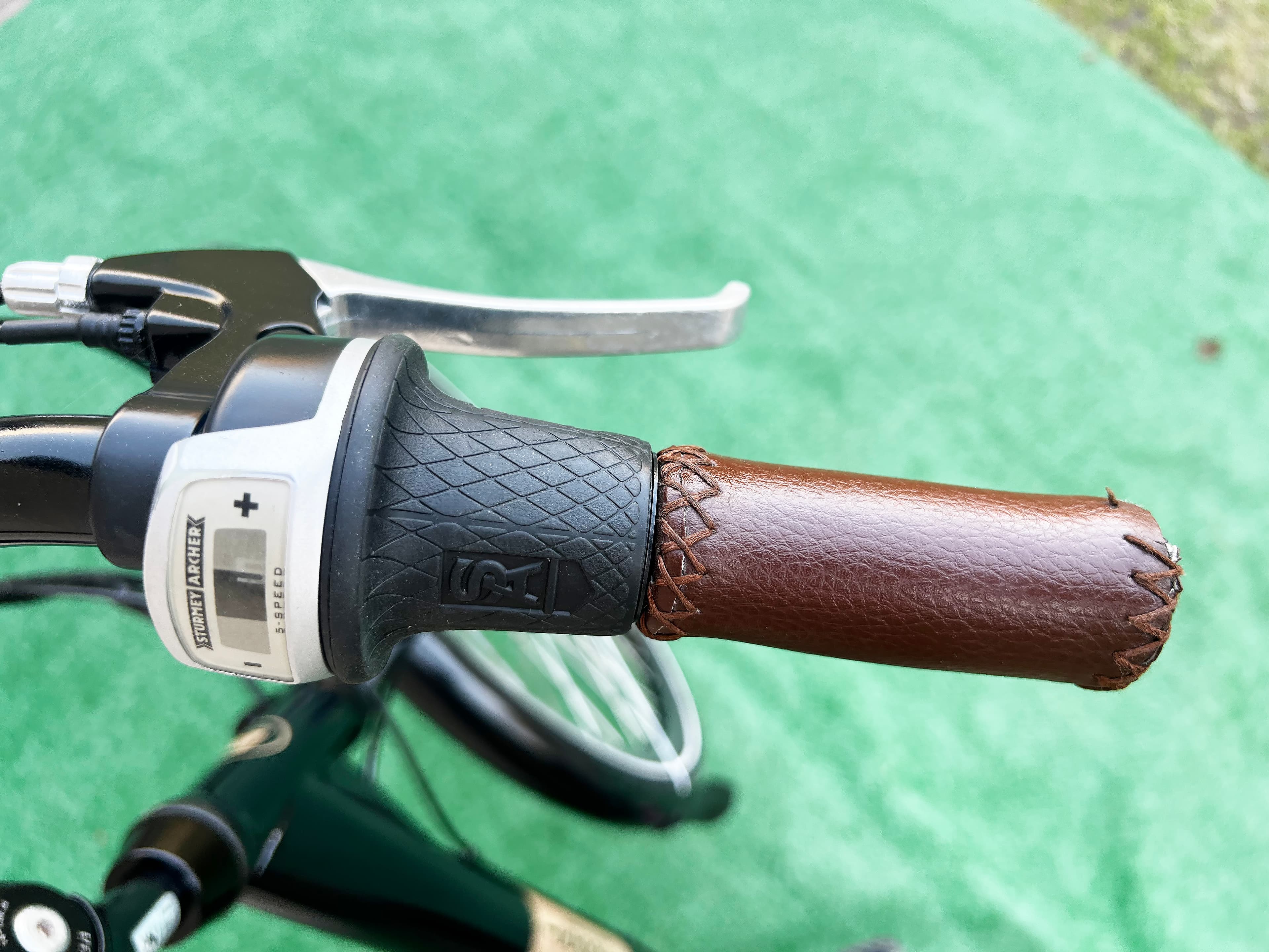 Holenderski rower elektryczny Mobion C54