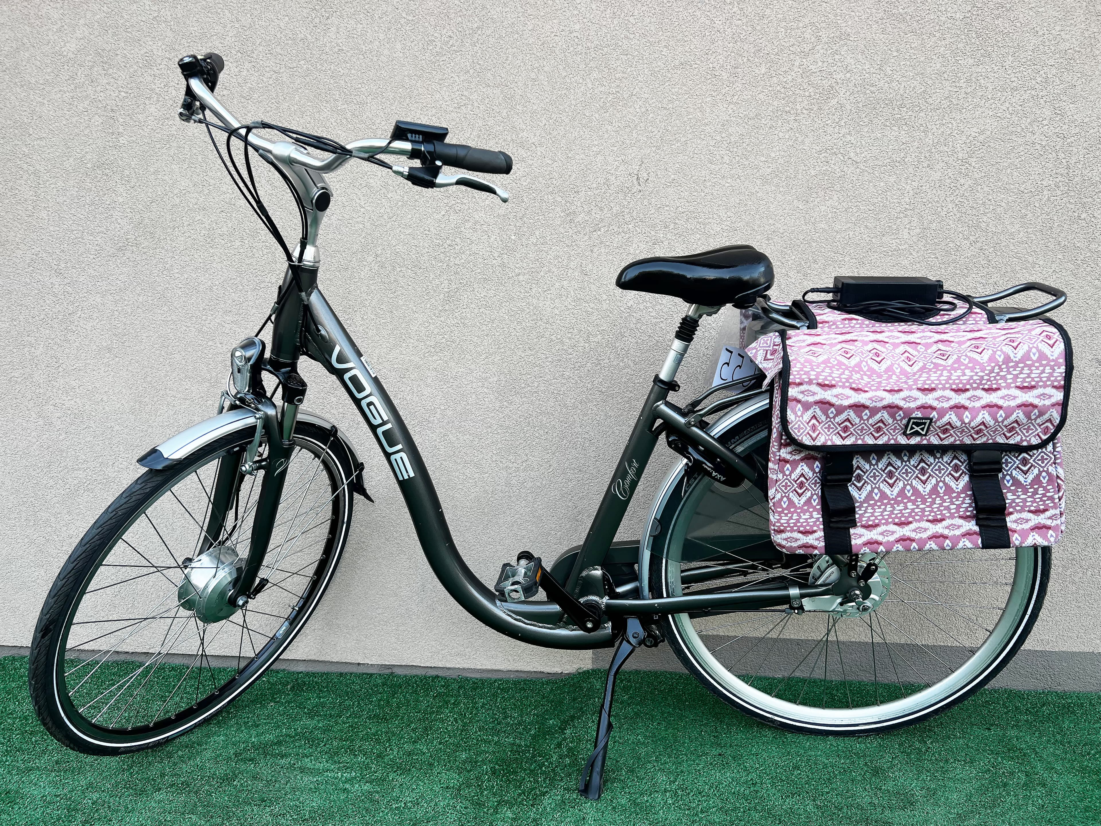 Holenderski rower elektryczny Vogue C55