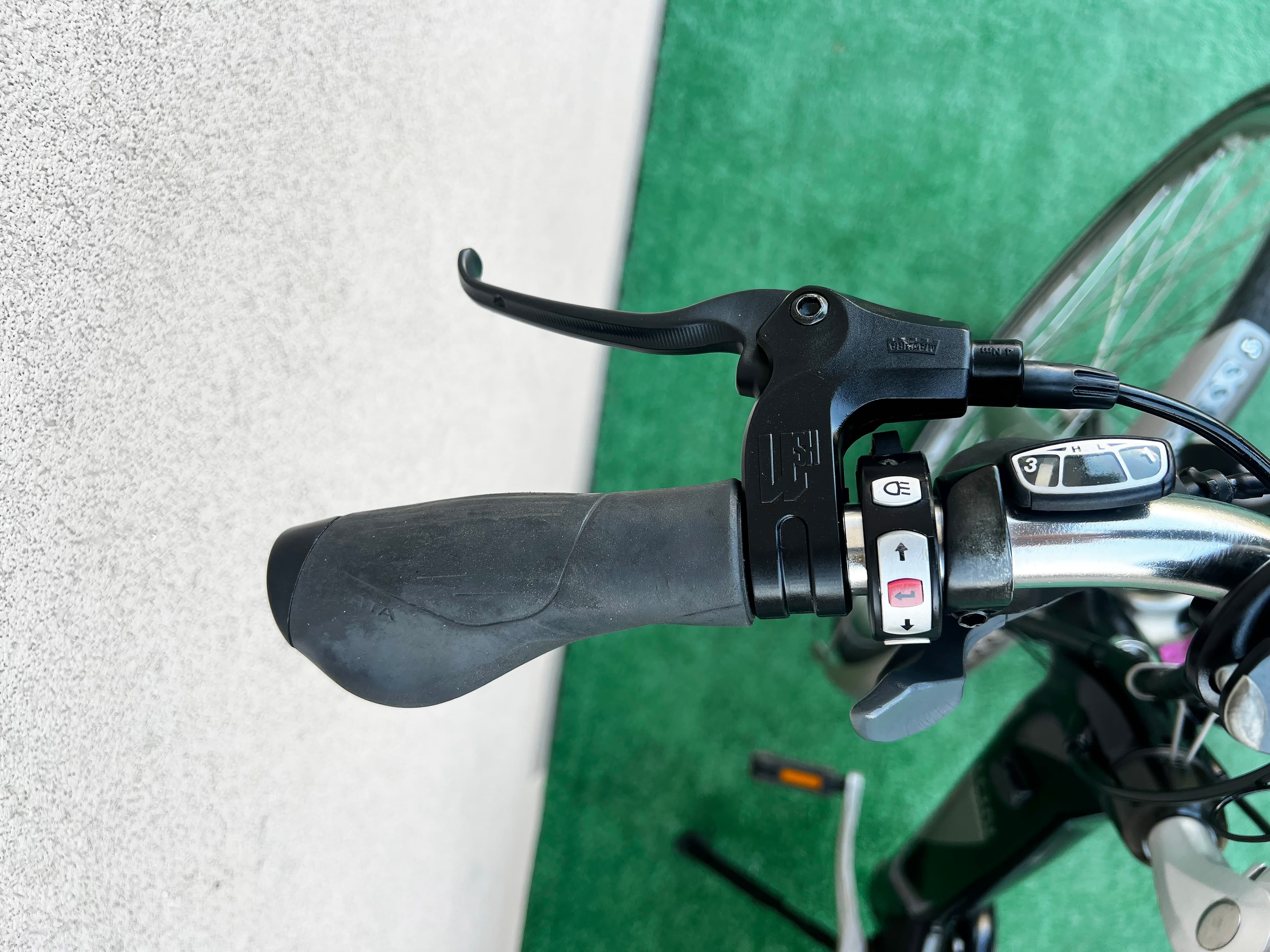 Holenderski rower elektryczny Sparta C46