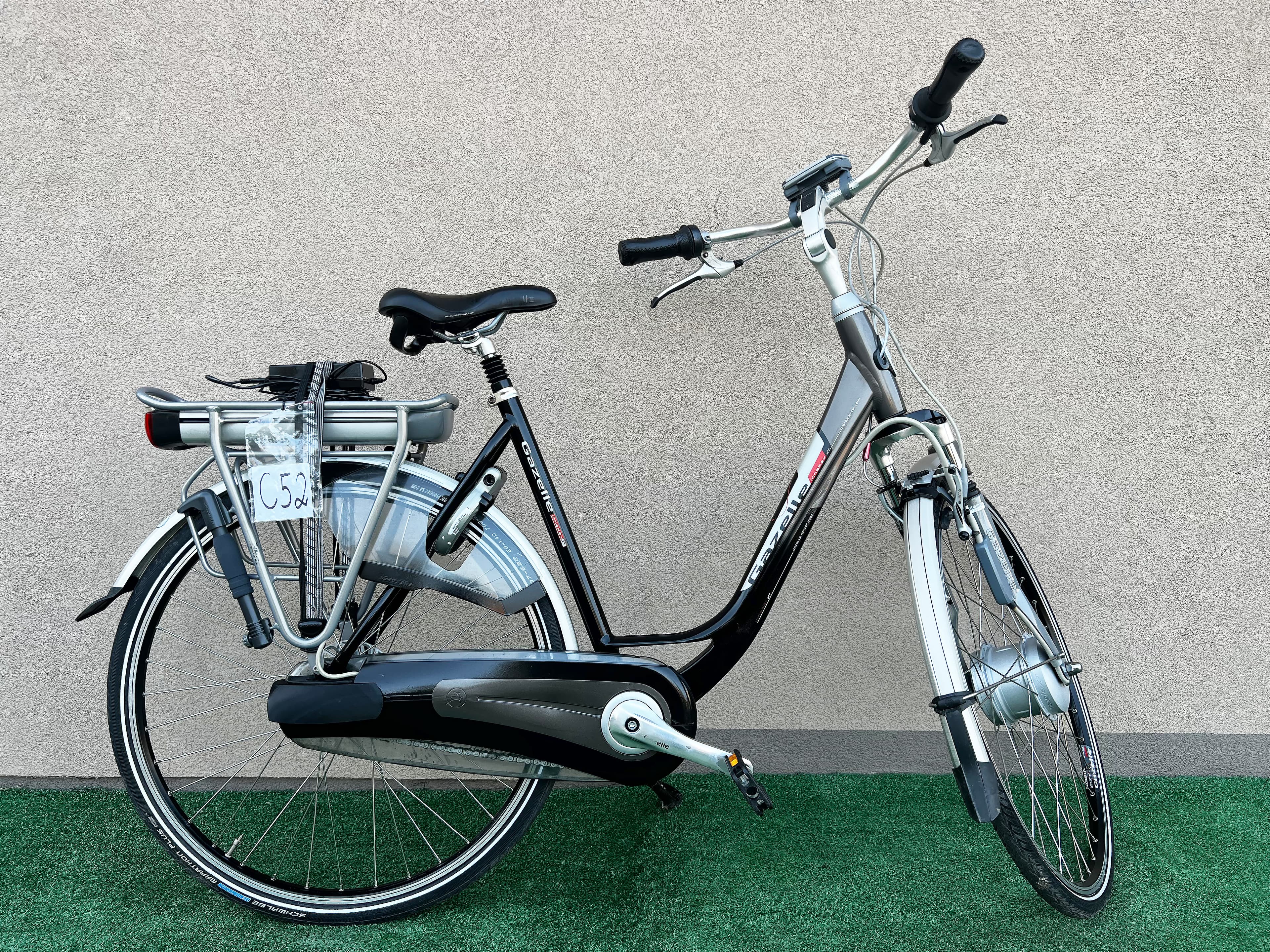 Holenderski rower elektryczny Gazelle C52