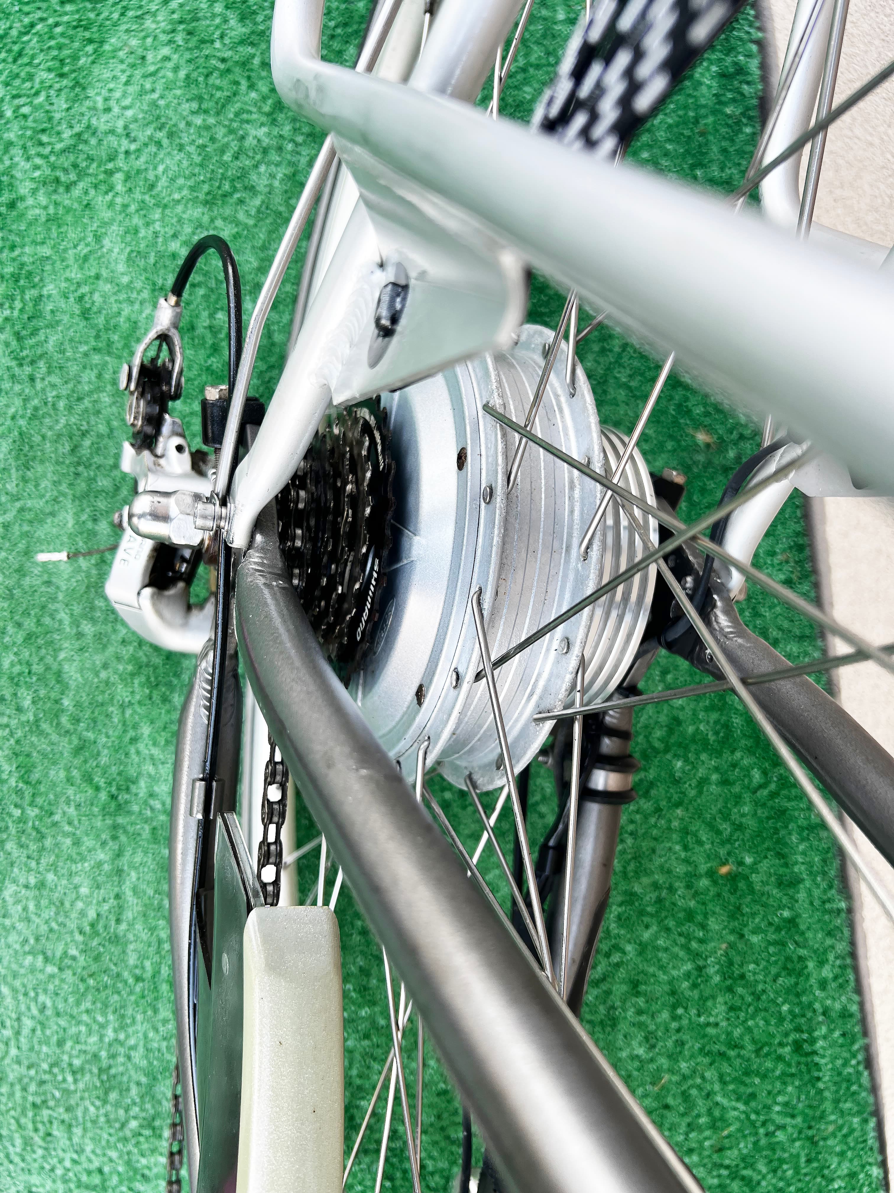 Holenderski rower elektryczny Sparta C48